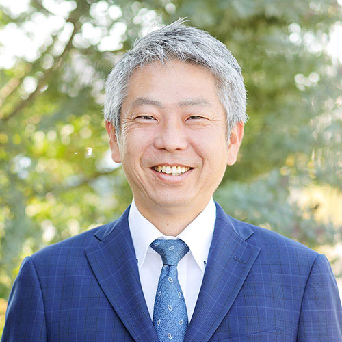 芹田健太（社長）