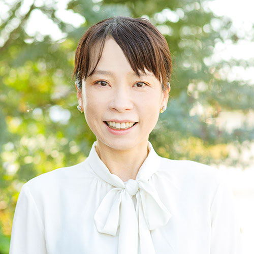 芹田美穂（経理・事務）